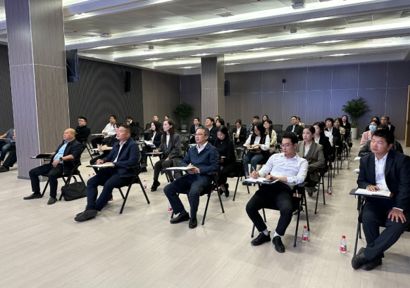 市高新投公司开展公文写作培训